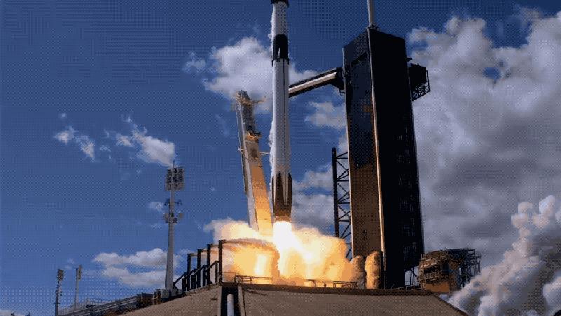 最新投标报价显示马斯克旗下SpaceX估值达3500亿美元